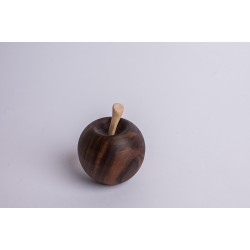 Mela in legno di noce con stelo di pino cembro ( 7 cm )